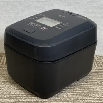 【中古】HITACHI 炊飯器 5.5合  RZ-V100FM K