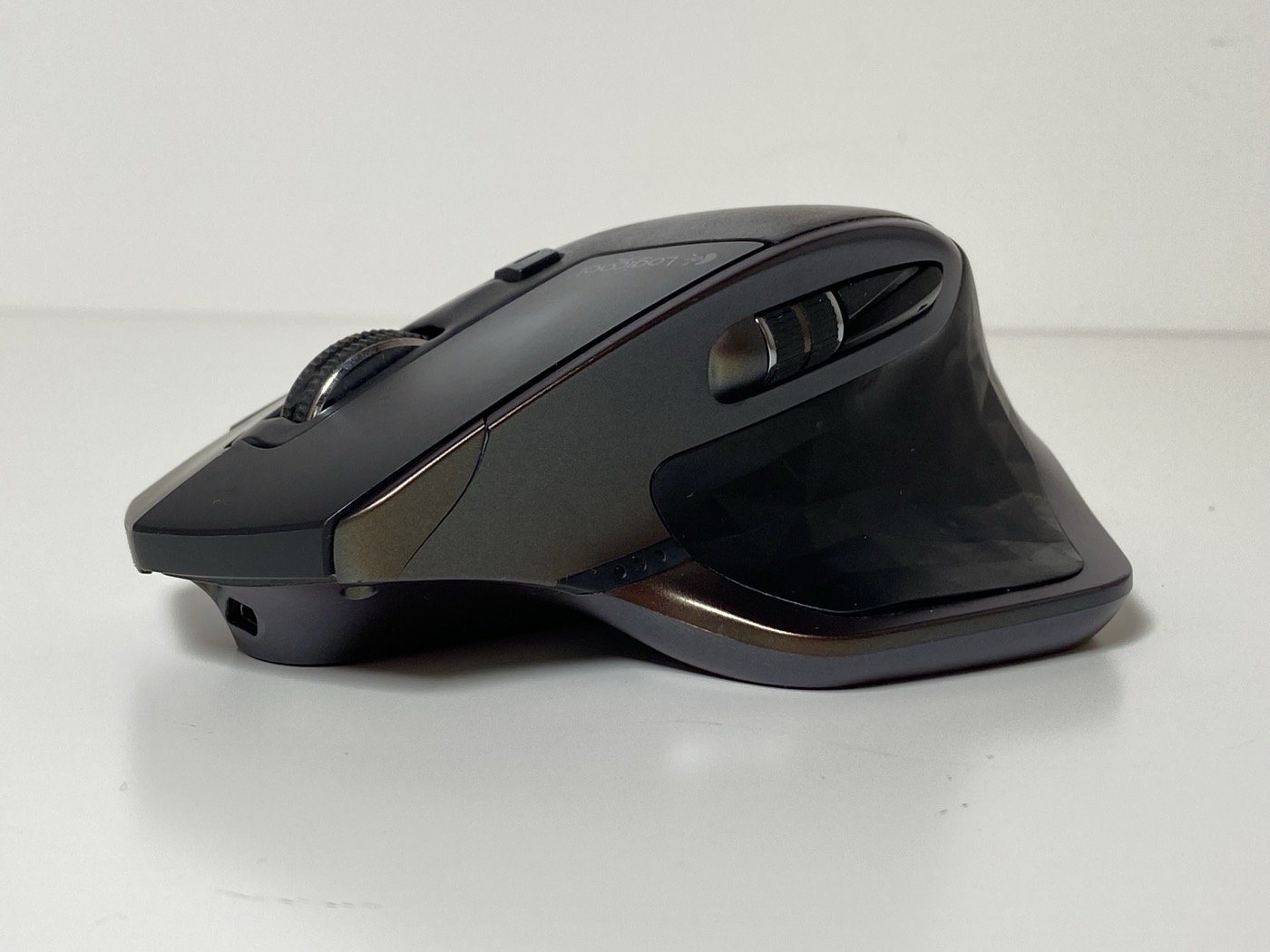 【中古】Logicool ロジクール MX2000 MX Master ワイヤレスマウス BluetoothSmart・USB接続 Windows/Mac OS 対応 - 画像 (2)