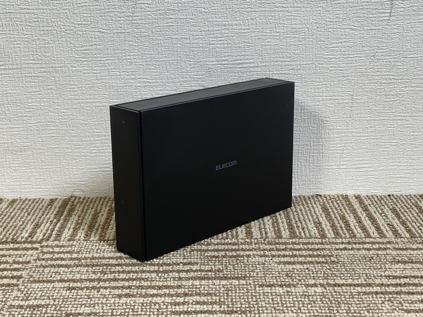 【中古】エレコム(ELECOM) USB3.1/USB3.0対応 ポータブルハードディスク 1TB(ブラック)ELP-ETVシリーズ ELP-ETV010UBK