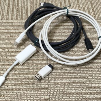 【中古】Apple A1463 Thunderbolt - FireWireアダプタ その他ケーブルセット