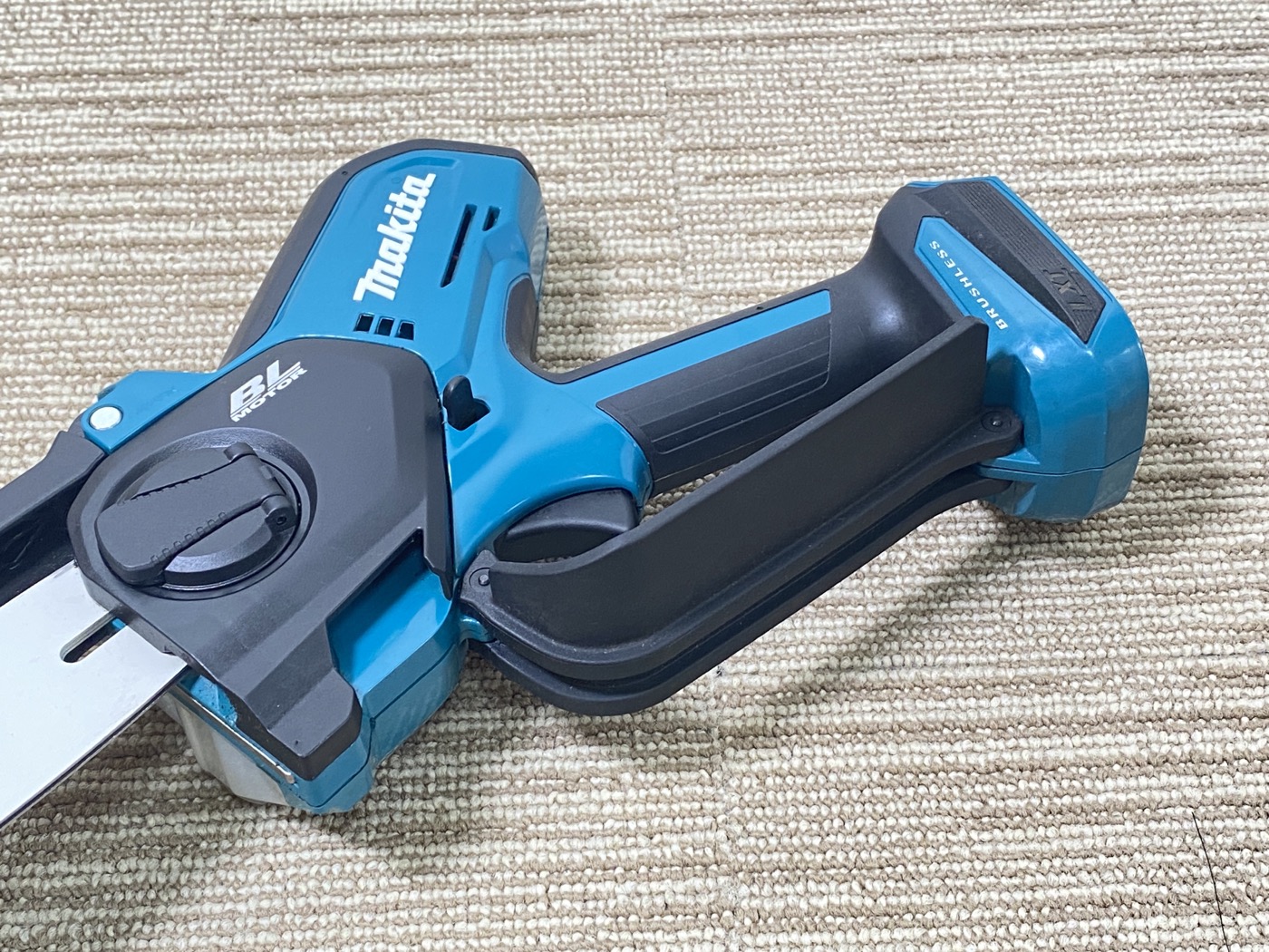 【中古】MAKITA MUC150DZ 充電式ハンドソー - 画像 (4)