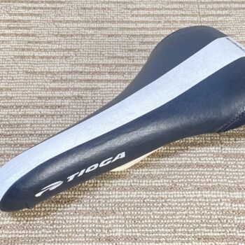 【中古】TIOGA サドル