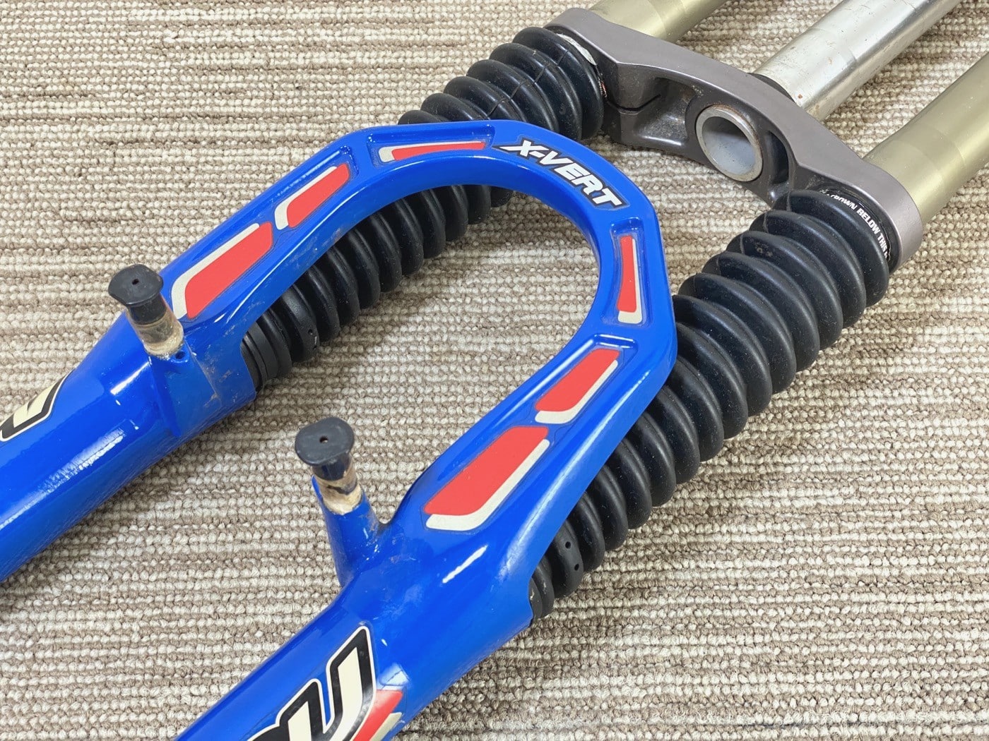 【中古・現状渡し】MANITOU SIX フォーク - 画像 (4)