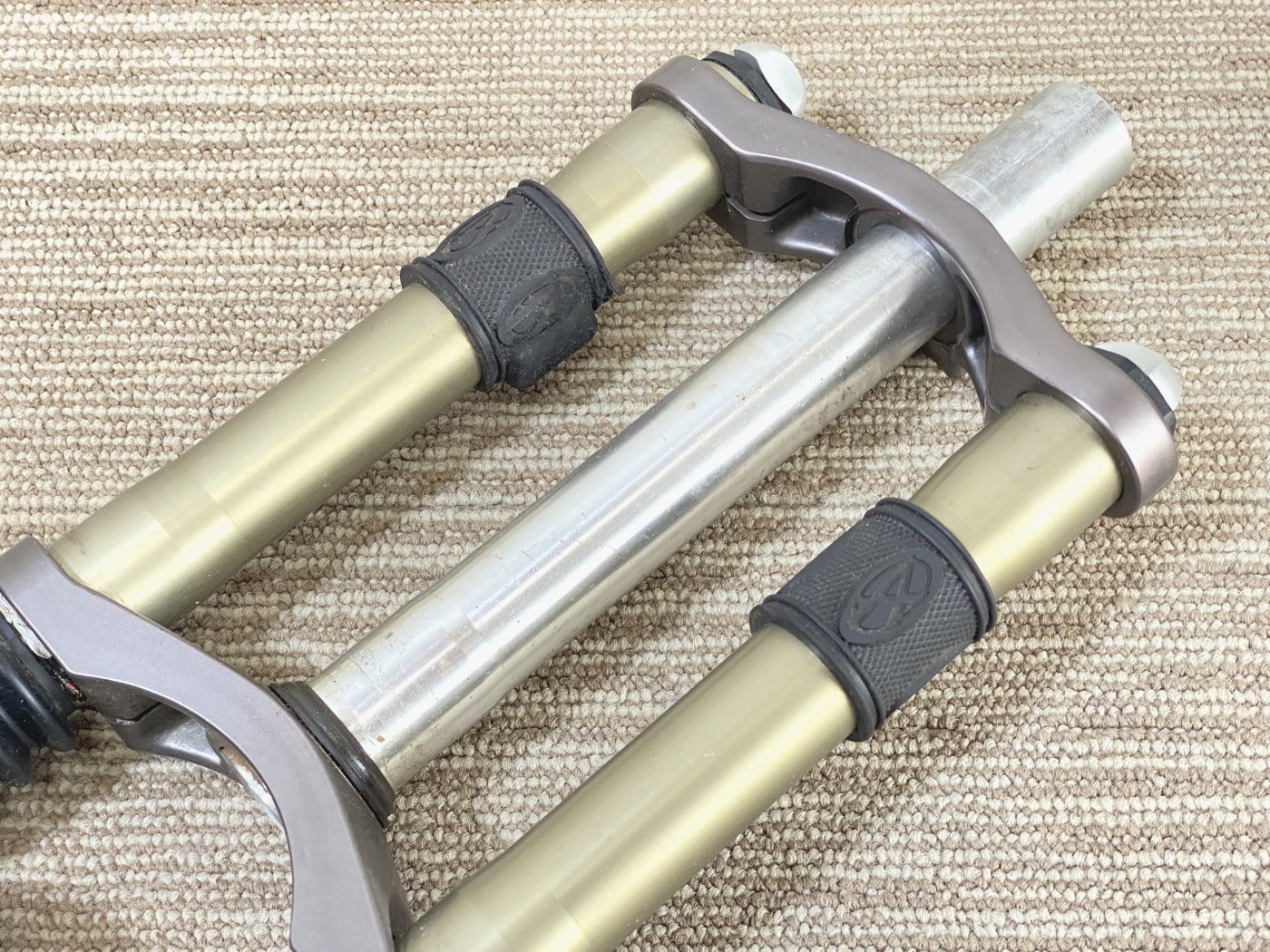 【中古・現状渡し】MANITOU SIX フォーク - 画像 (5)