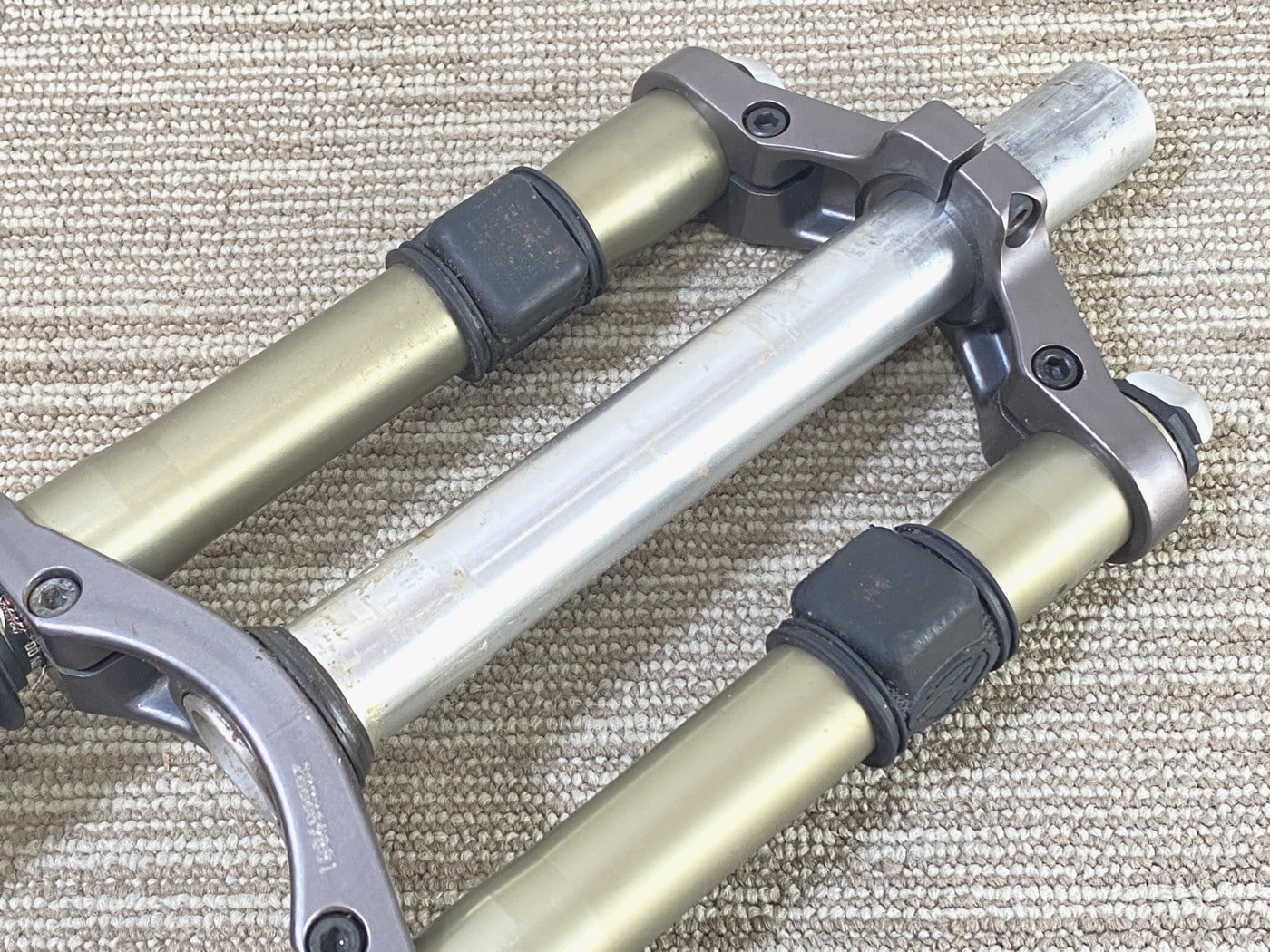 【中古・現状渡し】MANITOU SIX フォーク - 画像 (8)