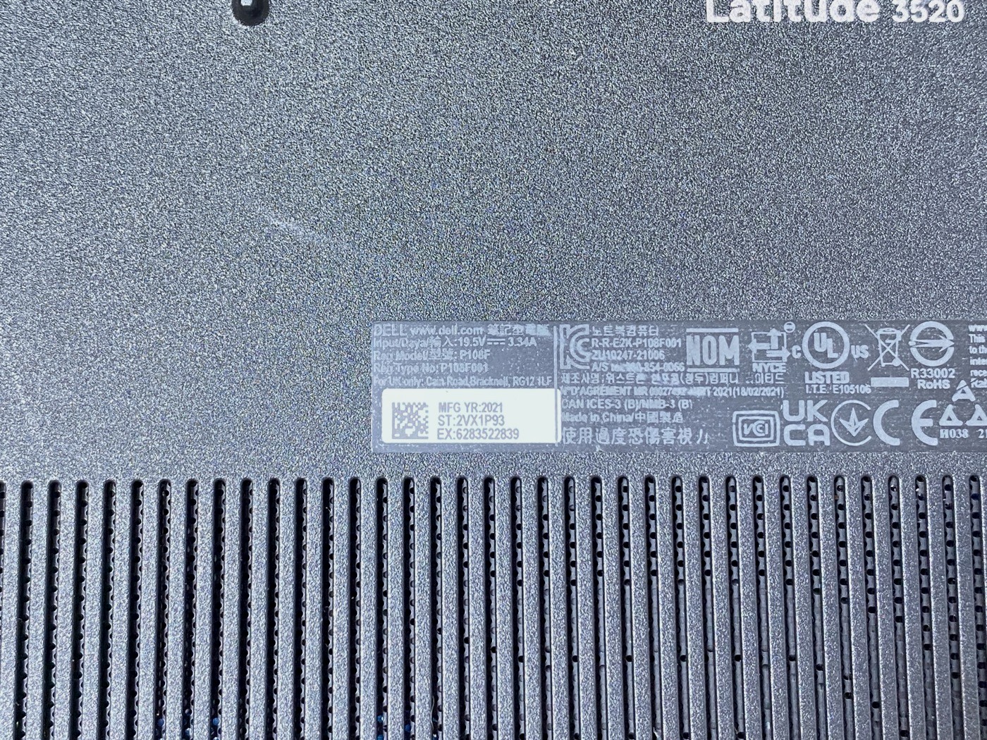 DELL Latitude 3520 P108F #8 - 画像 (6)