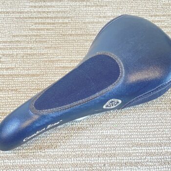 Alternative view of 【中古・現状渡し】サドル5点まとめて