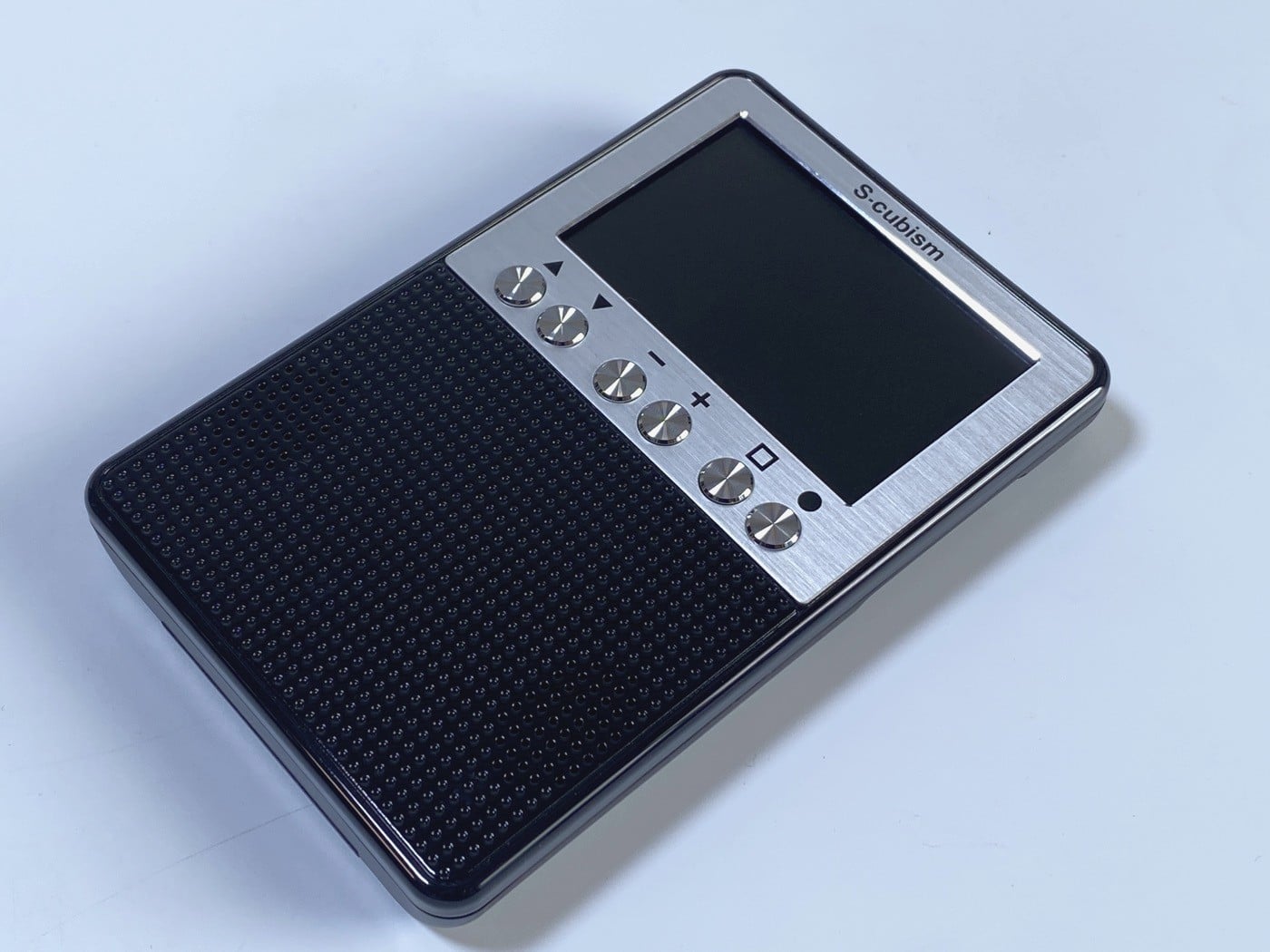 【中古】S-cubism 3インチポータブルテレビ - 画像 (2)