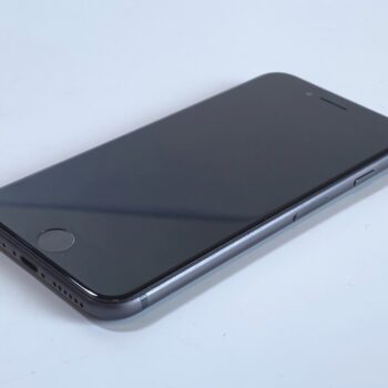 【中古・現状渡し】APPLE MQ782J/A iPhone8 64GB - 画像 (3)