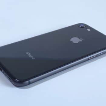 【中古・現状渡し】APPLE MQ782J/A iPhone8 64GB - 画像 (4)