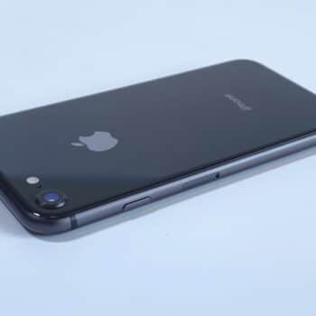 【中古・現状渡し】APPLE MQ782J/A iPhone8 64GB - 画像 (5)