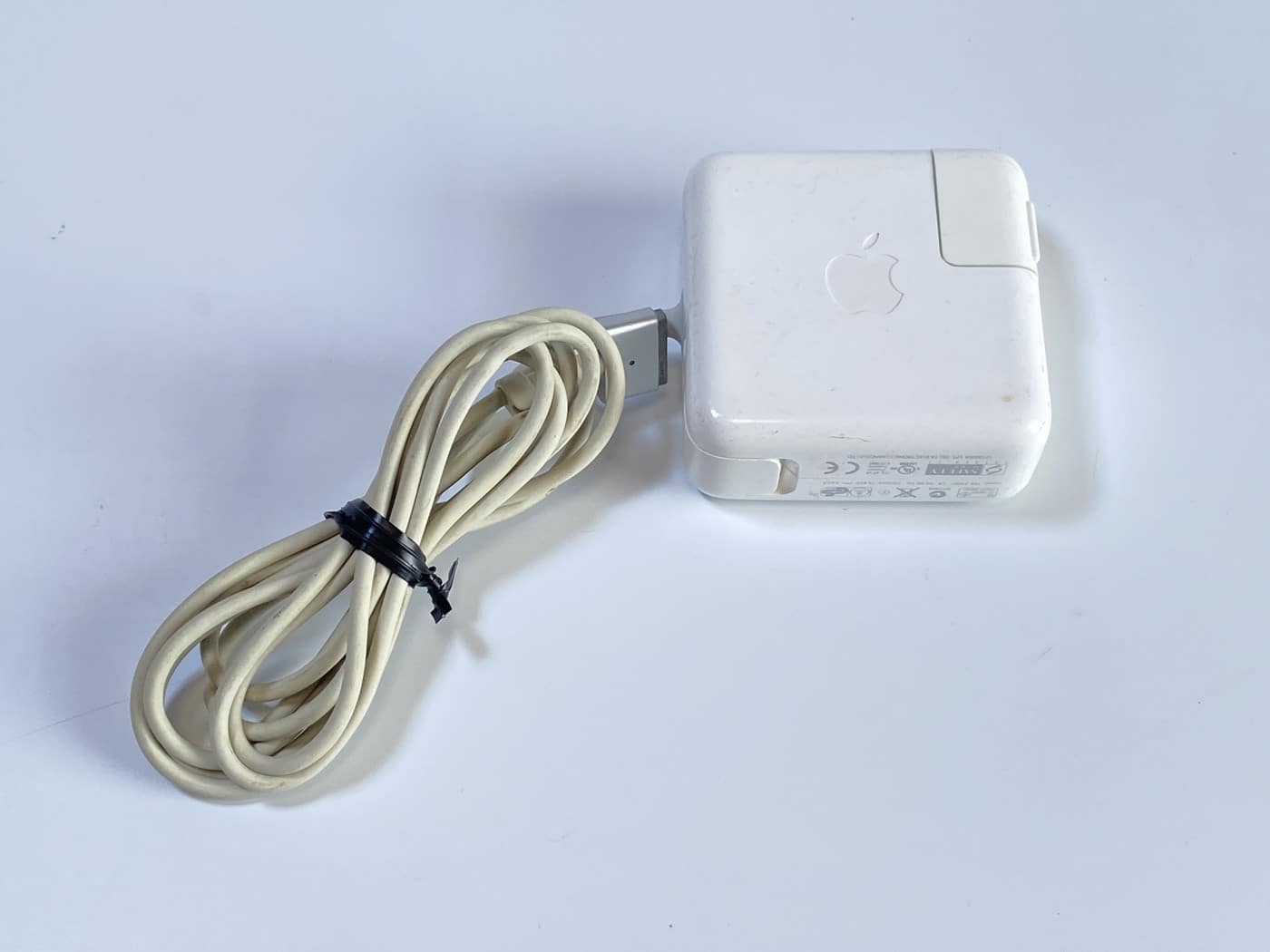 【中古・現状渡し】APPLE MacBook Air A1465 - 画像 (7)