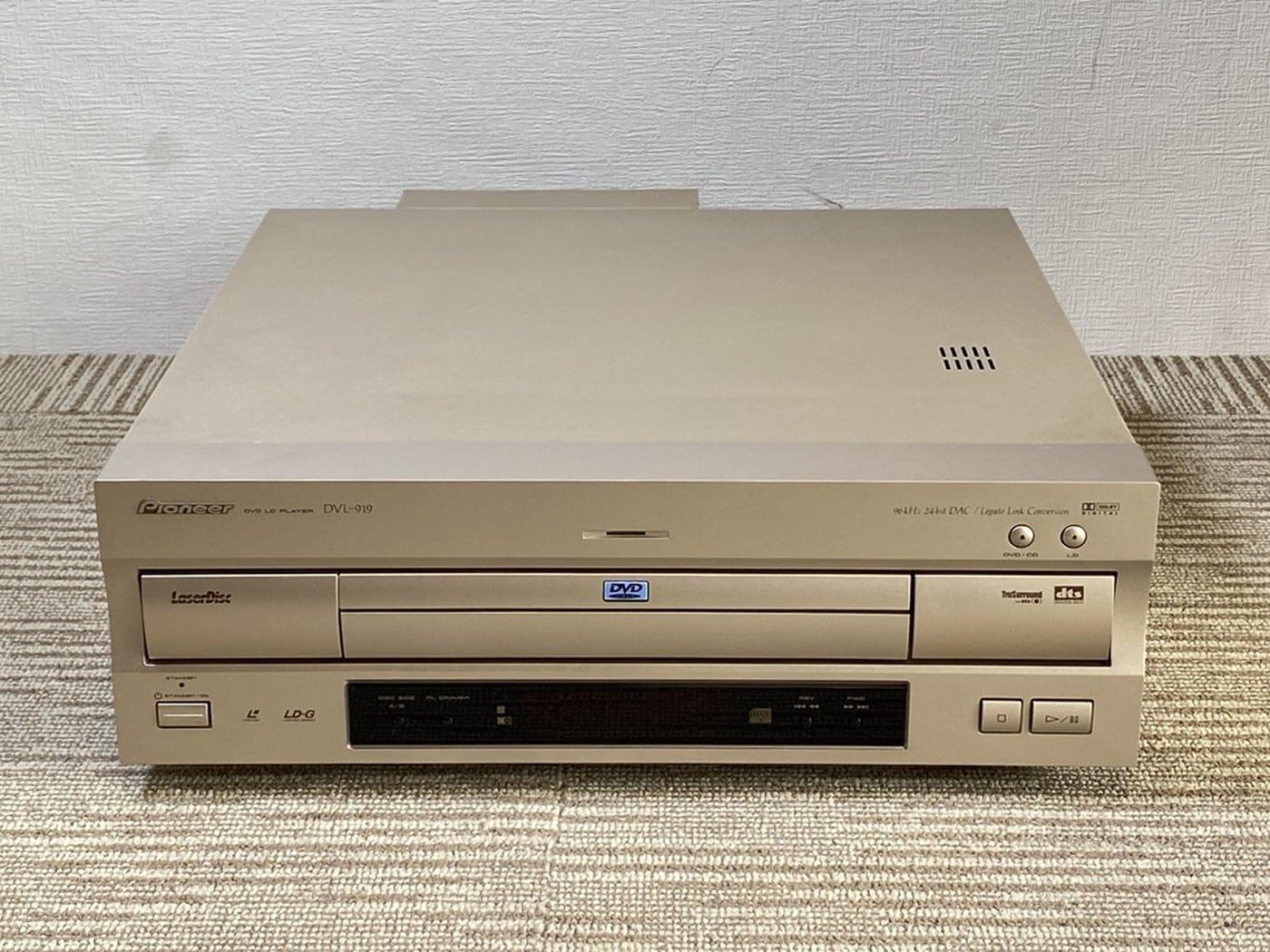 【中古】Pioneer DVL-919 LDプレーヤー - 画像 (2)