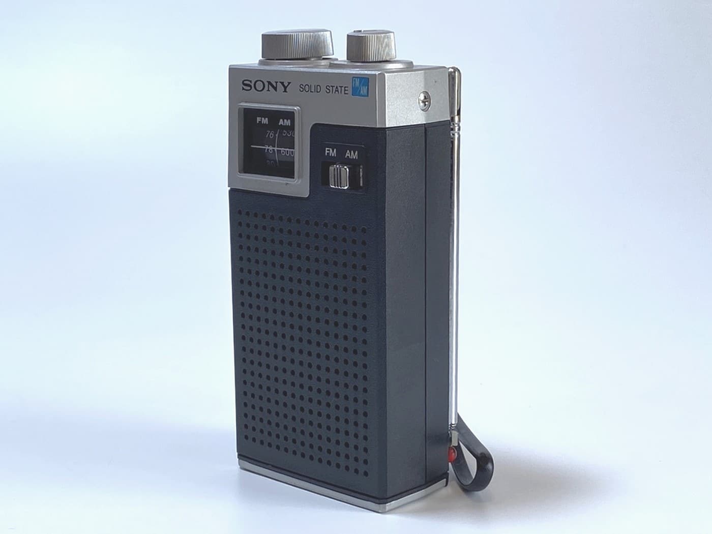 【中古・現状渡し】SONY TFM-4500 AM/FMラジオ