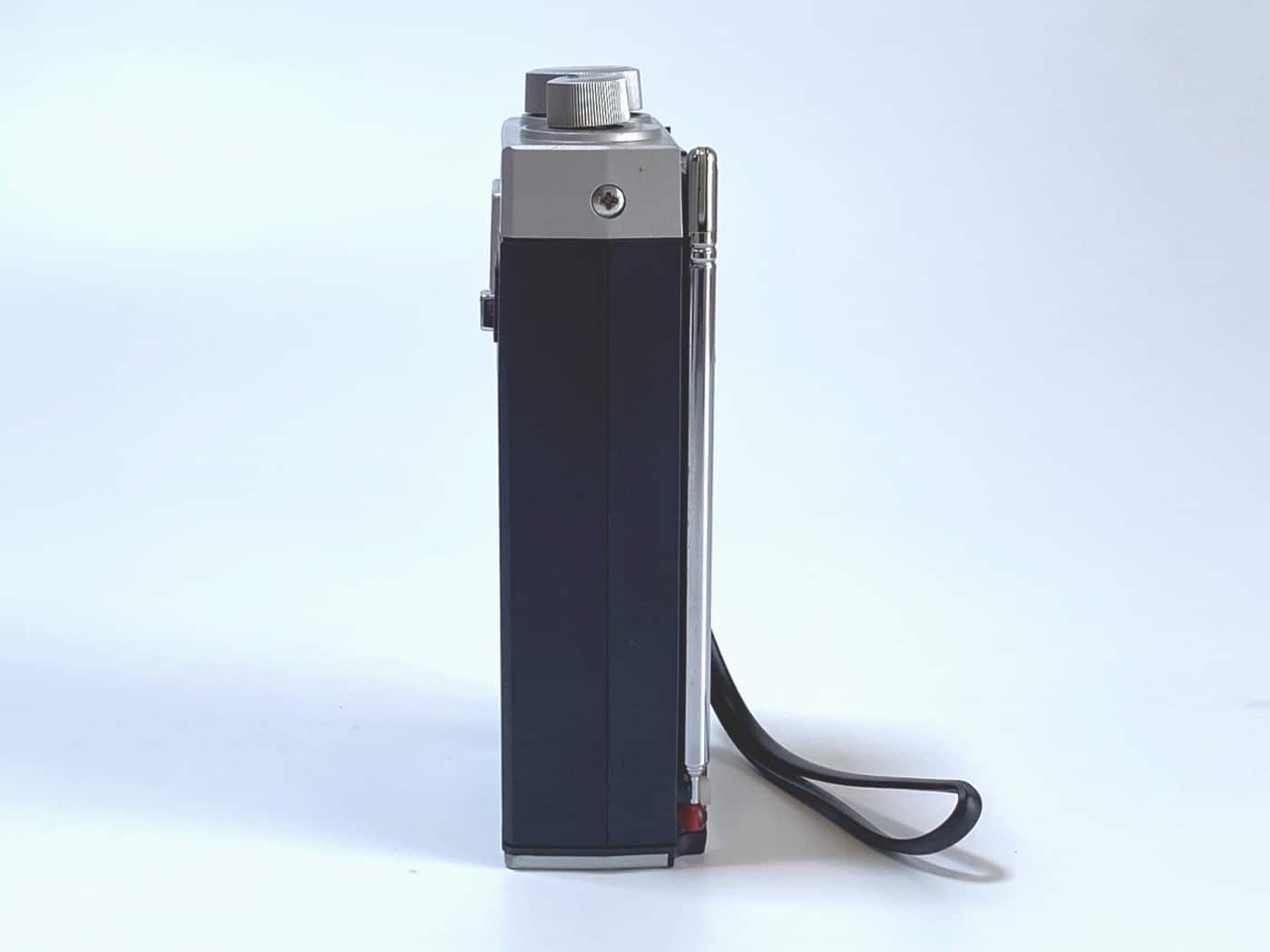【中古・現状渡し】SONY TFM-4500 AM/FMラジオ - 画像 (3)