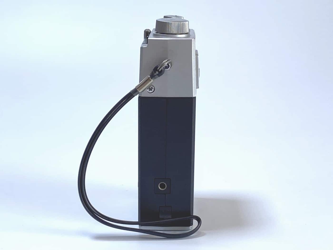 【中古・現状渡し】SONY TFM-4500 AM/FMラジオ - 画像 (4)
