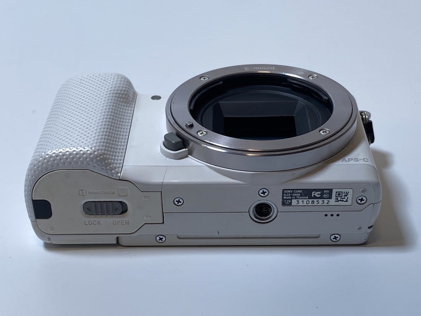 【中古・難あり】SONY α5000 ミラーレス一眼カメラ - 画像 (4)