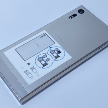 Alternative view of 【中古・ジャンク】SONY Xperia XZ 64GB スマートフォン #1