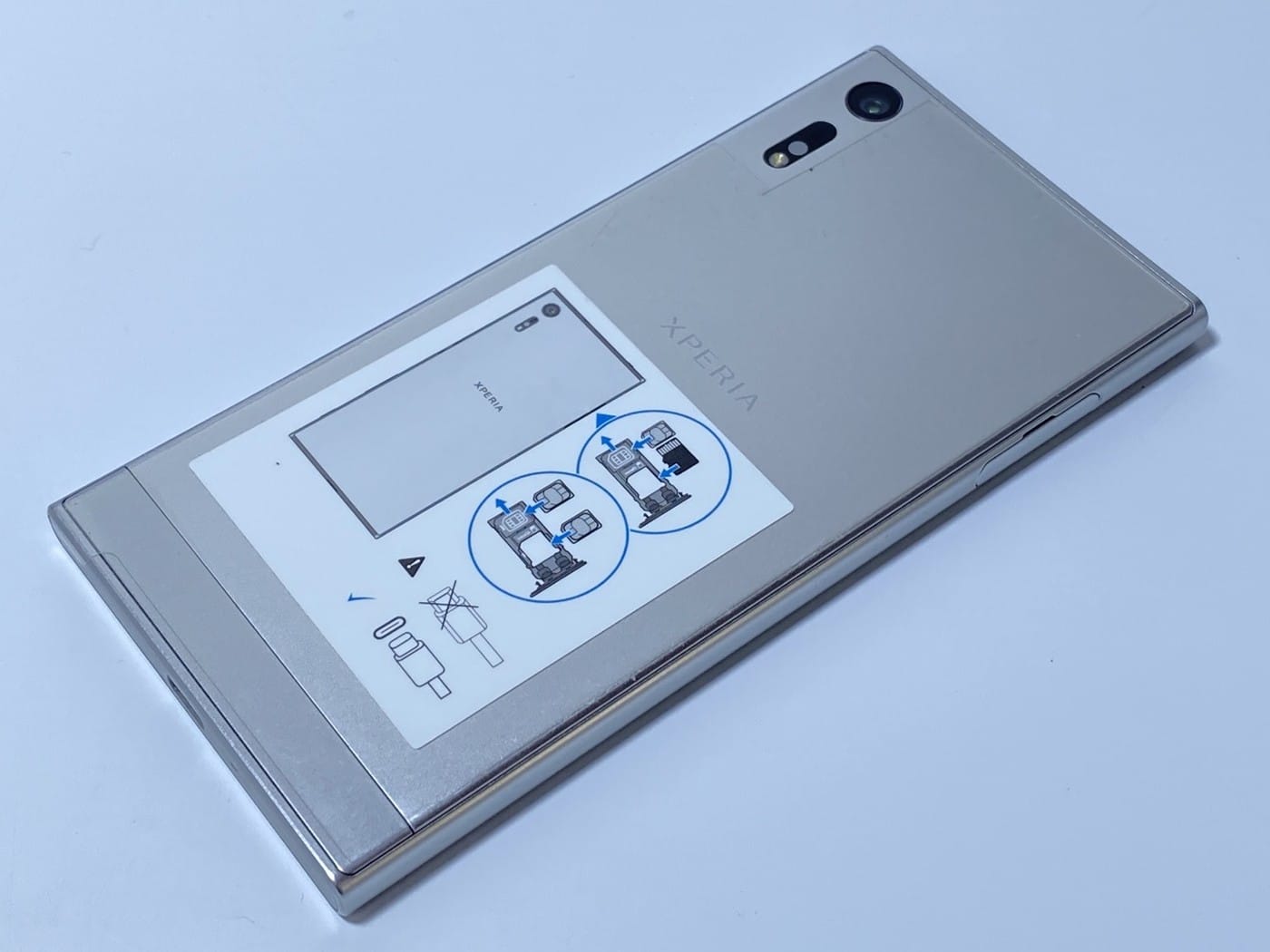 【中古・ジャンク】SONY Xperia XZ 64GB スマートフォン #1 - 画像 (2)