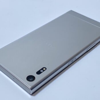 【中古・現状渡し】SONY Xperia XZ 64GB スマートフォン #2 - 画像 (4)