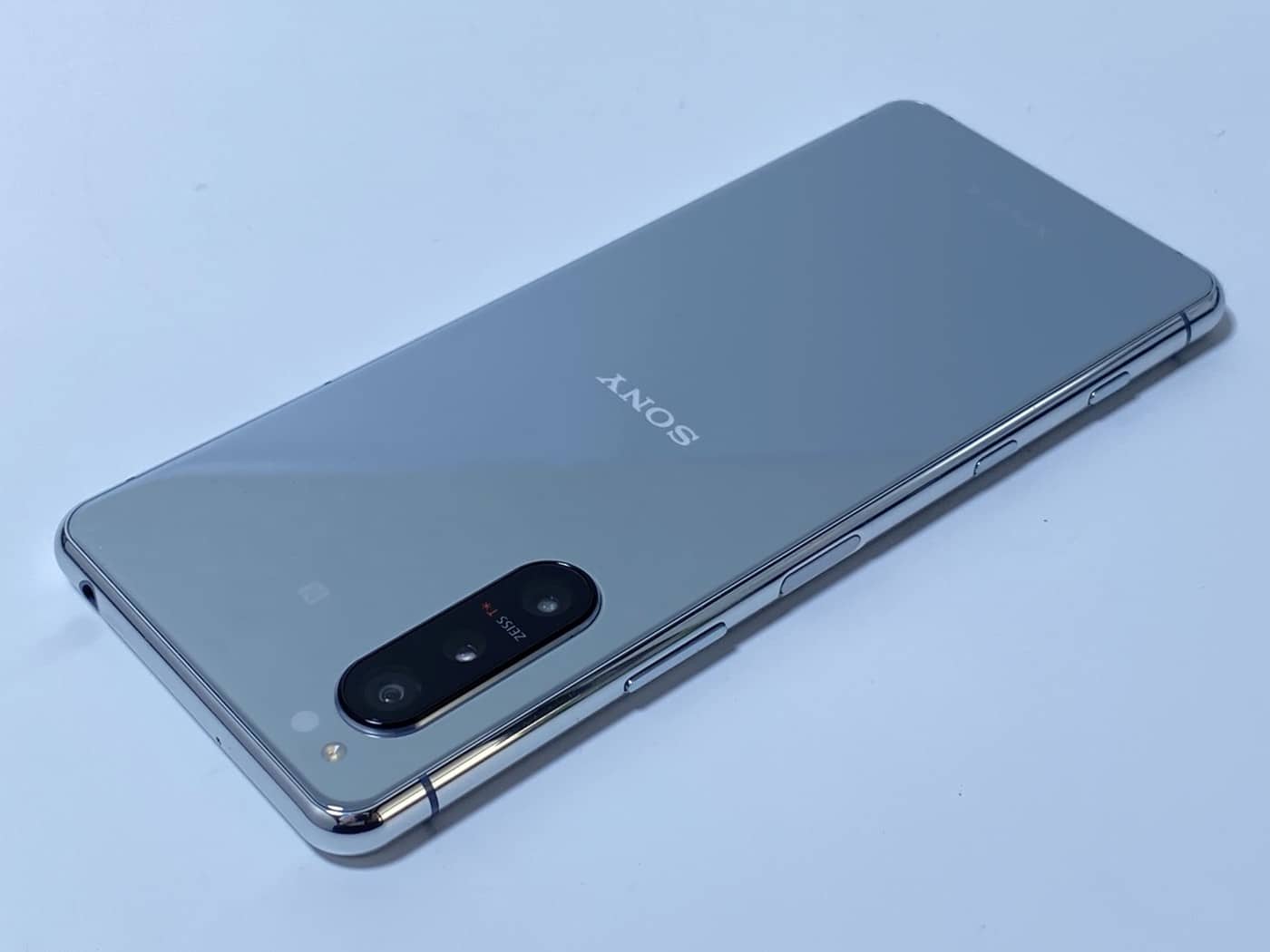 【中古・ジャンク】SONY Xperia 5ii 256GB スマートフォン - 画像 (3)