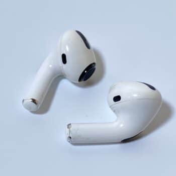 【中古・ジャンク】APPLE AirPods Pro A2190 ワイヤレスイヤホン - 画像 (2)