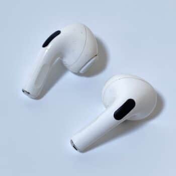 【中古・ジャンク】APPLE AirPods Pro A2190 ワイヤレスイヤホン - 画像 (3)