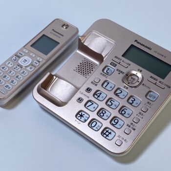 Alternative view of 【中古】Panasonic VE-GD58-N 電話機