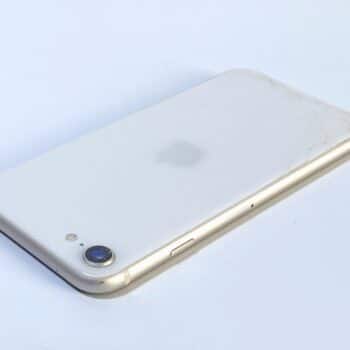【中古・ジャンク】APPLE iPhone SE MMYD3J/A スマートフォン - 画像 (4)