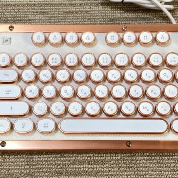 【中古・現状渡し】AZIO RETRO CLASSIC MK-RETRO-L-02-JP キーボード - 画像 (2)